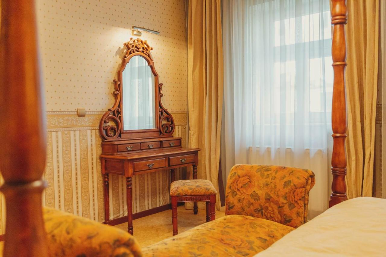Hotel Memorial เตเรซีน ภายนอก รูปภาพ